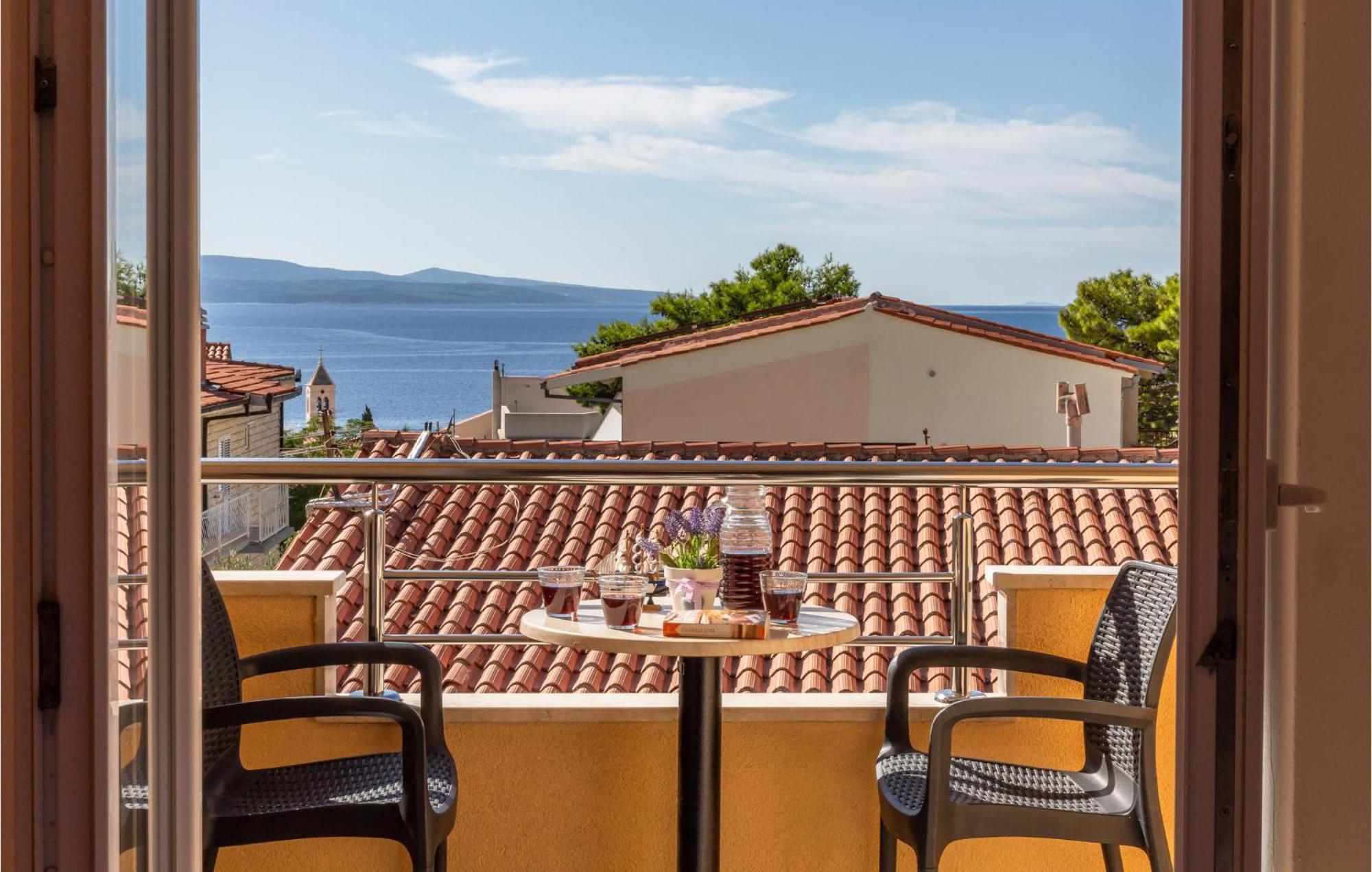 Cozy Apartment In Baska Voda With House Sea View Exterior photo